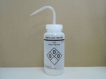 http://www.sciencemadness.org/smwiki/images/thumb/1/13/Wash_bottle_distilled_water.jpg/350px-Wash_bottle_distilled_water.jpg