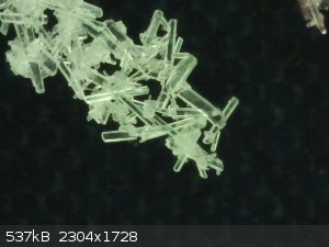 cyanuric triazide crystals.jpg - 537kB